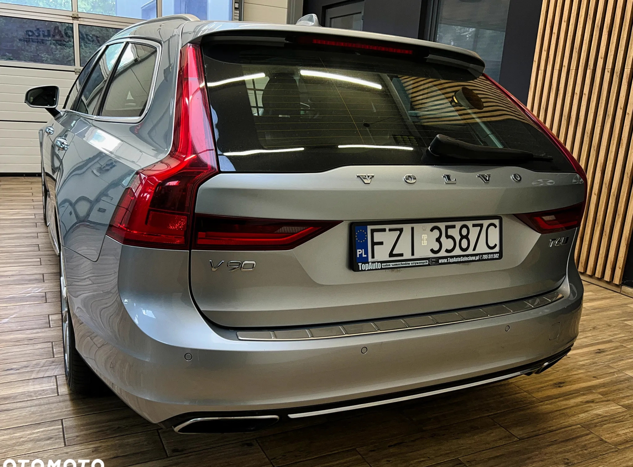 Volvo V90 cena 127900 przebieg: 94000, rok produkcji 2017 z Ośno Lubuskie małe 704
